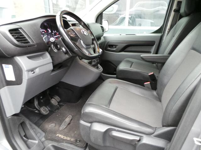 Toyota PROACE Worker 2.0 D-4D Creator Long Airco,Cruise,Pdc,Lmv,trekhaak diversen gebruikerssporen