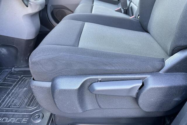 Toyota PROACE Worker 2.0 D-4D Live Apple Carplay, Android Auto, Dubbele Schuifdeuren, Trekhaak, Parkeercamera