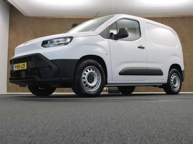 Toyota PROACE CITY Electric Challenger 50 kWh L1 - NIEUWE AUTO - 3 FASE LADEN - DIRECT UIT VOORRAAD LEVERBAAR - - AIRCO - 2 LAADKABELS - BLUETOOTH - 1 SCHUIFDEUR - 2 DEUREN ACHTER - 2 STOELEN - ARMSTEUN VOOR