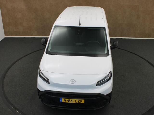 Toyota PROACE CITY Electric Challenger 50 kWh L1 - NIEUWE AUTO - 3 FASE LADEN - DIRECT UIT VOORRAAD LEVERBAAR - - AIRCO - 2 LAADKABELS - BLUETOOTH - 1 SCHUIFDEUR - 2 DEUREN ACHTER - 2 STOELEN - ARMSTEUN VOOR