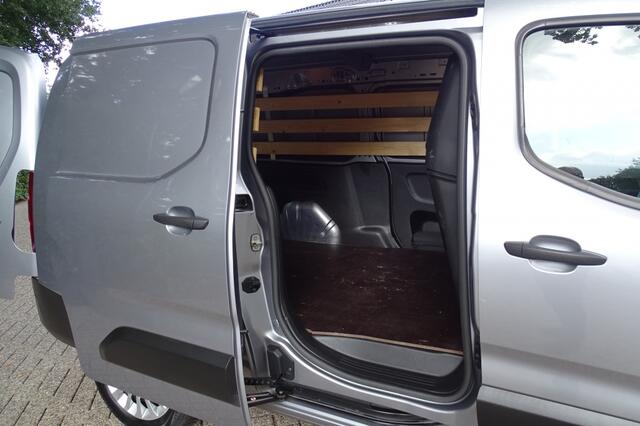 Toyota PROACE CITY 1.5 D-4D Live Long 131 PK NAVI PDC TREKHAAK 1e eig