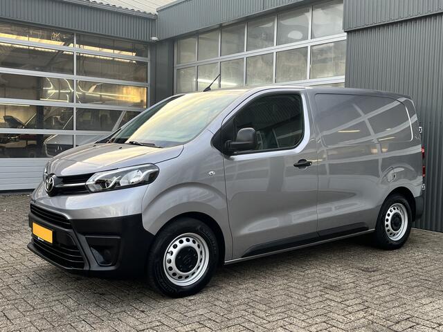 Toyota PROACE 1.5 BlueHDI Worker Marge BTW en BPM vrij!! Airco Cruise controle Navigatiesysteem 2-Persoons Parkeerhulp achter Apple carplay 1e eigenaar Euro 6 Bpm en Btw vrij voor particulier gebruik !!