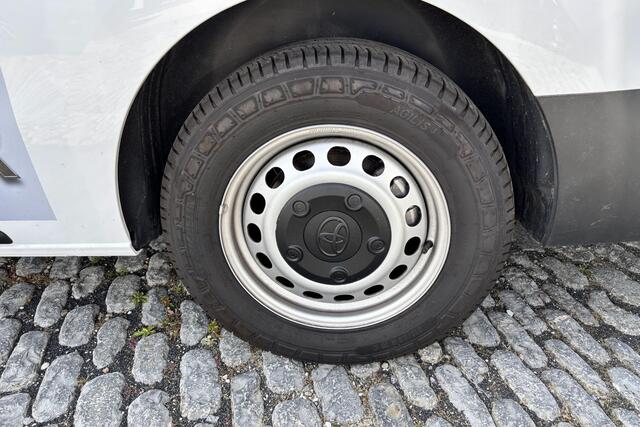 Toyota PROACE Electric Worker Challenger Extra Range Long L2 75 kWh, Apple Carplay / Android Auto, Parkeersensoren achter, DAB Radio