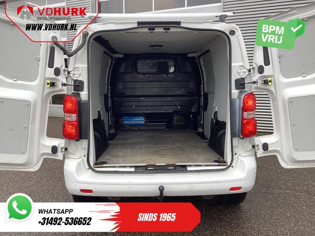 Toyota PROACE Worker 2.0 D-4D Aut. L2 Adapt.Cruise/ Head-Up/ Standkachel/ Carplay/ 2x Schuifdeur/ Stoelverw./ Keyless/ Climate/ Navi/ Camera/ PDC/ 17"LMV