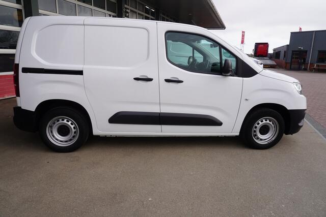 Toyota PROACE CITY 1.5 D-4D 102PK Live Airco | Cruise | Camera | Trekhaak | Apple CP-Android auto