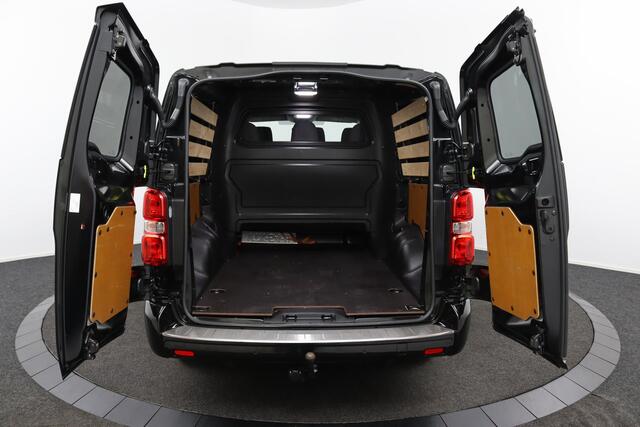 Toyota PROACE Long Worker DC 2.0 D-4D Live | Dubbele Cabine | Automaat | Lichtmetalen Velgen | Apple Carplay |