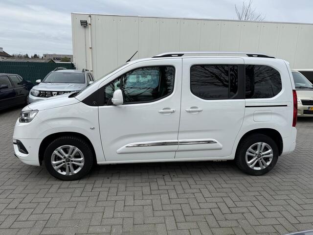 Toyota PROACE CITY Verso L1 Automaat - Rolstoelauto - Alle opties - Bodemverlaging - 1e Eigenaar - Rolstoelvervoer