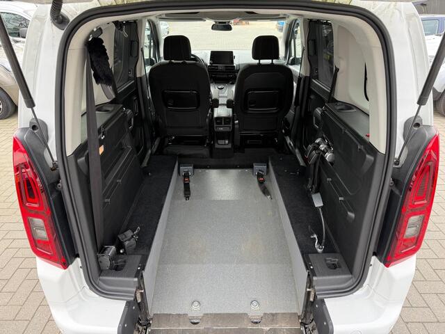 Toyota PROACE CITY Verso L1 Automaat - Rolstoelauto - Alle opties - Bodemverlaging - 1e Eigenaar - Rolstoelvervoer