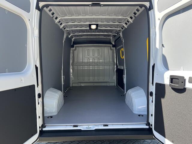 Toyota PROACE Max 2.2 D-4D L3H2 3.5t Professional | Automaat | 180pk | BPM VRIJ | Parkeercamera | Apple Carplay/Android Auto | Parkeersensoren |