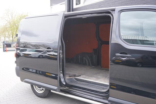 Toyota PROACE Worker 2.0 D-4D 145PK 2x Schuifdeur EURO 6 - Airco - Cruise - Trekhaak - ¤ 13.900,- Excl.