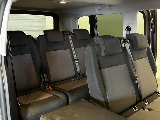 Toyota PROACE Electric Shuttle Long Extra Range Cool 75 kWh 9PERSOONS Personenbus Navigatie Apple Carplay/Android Auto Parkeersensoren Cruise Control Lichtmetalen velgen Getinte ramen Airco