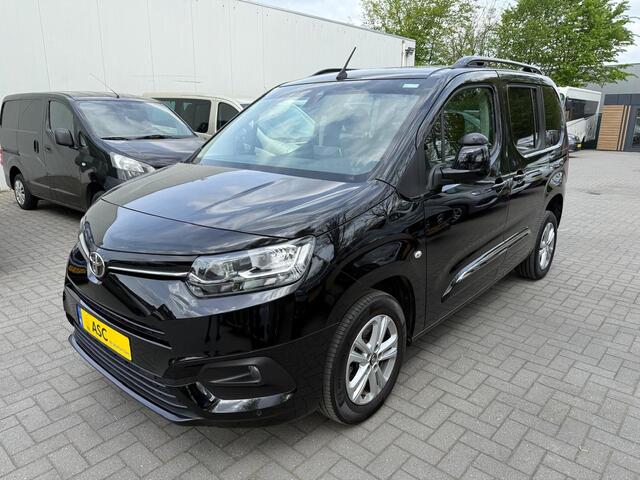 Toyota PROACE CITY Verso L1 - Automaat 4+1 - Rolstoelauto - Alle opties - Bodemverlaging TRIPOD + Lier - 1e Eigenaar - Rolstoelvervoer