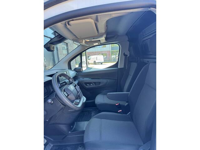 Toyota PROACE CITY 1.5 D-4D L1 100pk - Airco - DAB - PDC - Trekhaak - Rijklaar