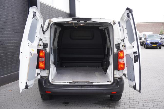 Toyota PROACE Worker 1.5 D-4D 120PK EURO 6 - Airco - Cruise - ¤12.950,- Excl.