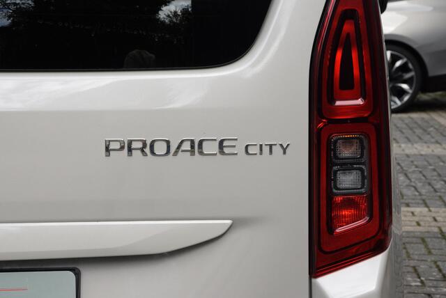 Toyota PROACE CITY Verso 1.2 Turbo Dynamic | panoramadak | carplay | parkeersensoren |