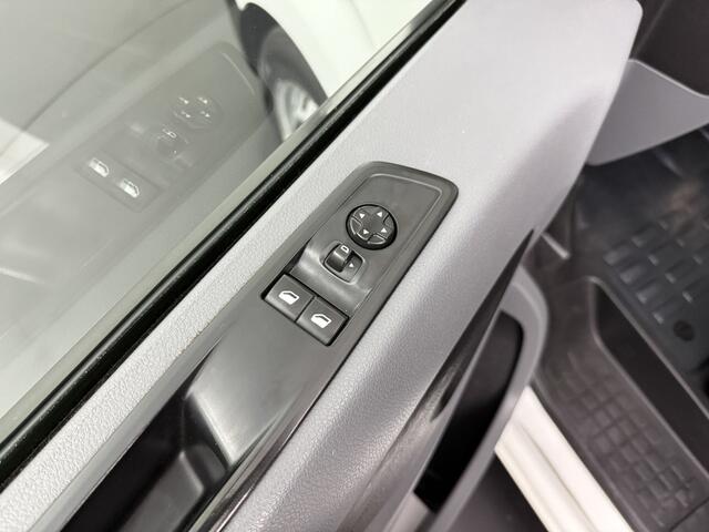 Toyota PROACE Lang 75KWh | Elektrisch | Navigatie | Multimedia | Airco | 3-Zits |