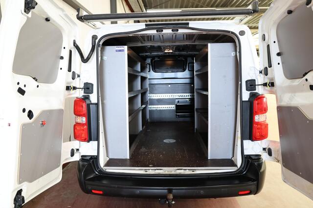 Toyota PROACE Worker 2.0 D-4D LANG L3H1 IMPERIAAL 2500KG TREKHAAK