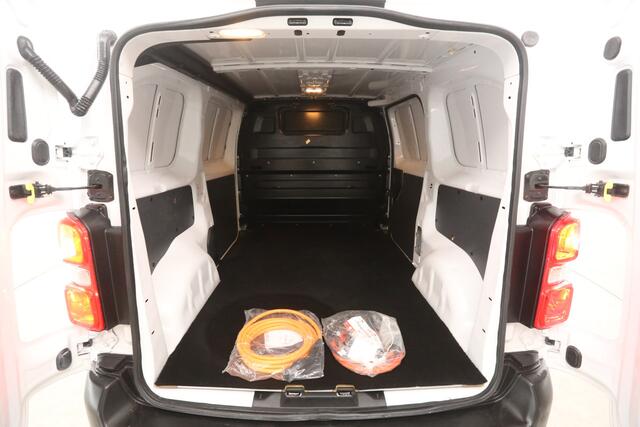 Toyota PROACE Electric Worker 75 kWh L2H1 Long Range | Snelladen | SOH 99% | Airco | Cruise | 3 Zits | Carplay | Parkeersens.