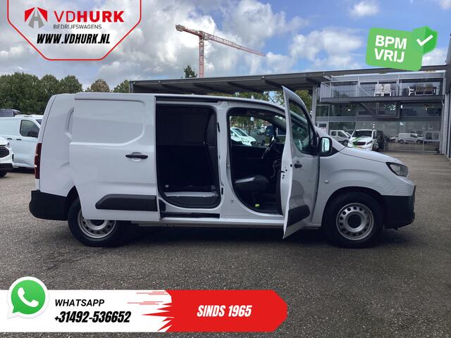 Toyota PROACE e-ProAce City 50 kWh 320 km WLTP L2 3Pers./ LED/ Standkachel/ Stoelverw./ Stuurverw./ Carplay/ Camera/ PDC/ Cruise/ Airco