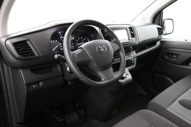 Toyota PROACE Long Worker DC 2.0 D-4D Live | Trekhaak | Dubbele Cabine | Automaat | Lichtmetalen Velgen | Apple Carplay | Treeplanken | Glasslook |