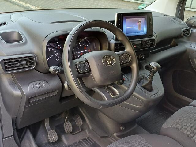Toyota PROACE CITY 1.5 D-4D Prof | 3 PERS | NAVI / APPCONNECT | PDC V + A | LANE-WARNING | EXTRA WINTERSET |