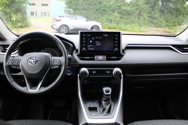 Toyota RAV4 2.5 Hybrid Dynamic | Rijklaar | NL-auto | Apple/Android | Elek. achterklep | Trekhaak