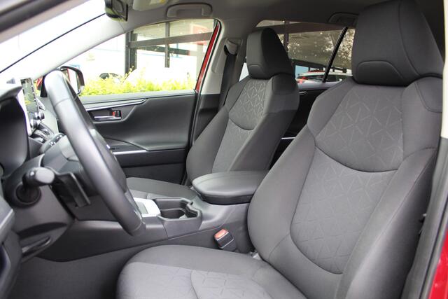 Toyota RAV4 2.5 Hybrid Dynamic | Rijklaar | NL-auto | Apple/Android | Elek. achterklep | Trekhaak