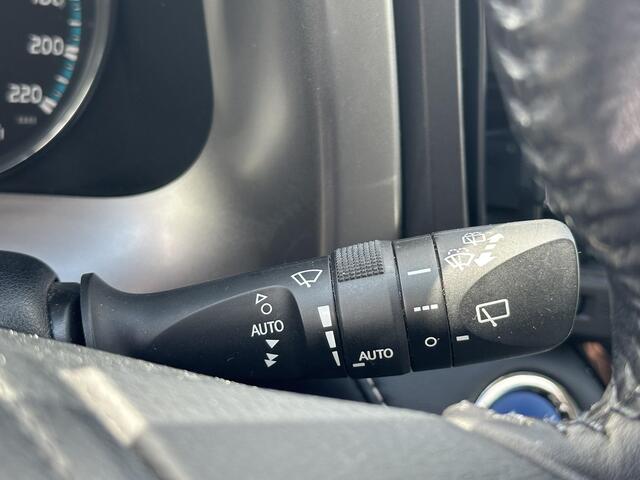 Toyota RAV4 2.5 Hybrid Dynamic lichtmetalen velgen 17" , Sunroof , Parkeersensoren voor - achter , Stoelverwarming , Full map navigatie