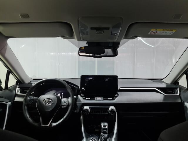 Toyota RAV4 2.5 Hybrid AWD Dynamic | 1600kg trekgewicht | Stoelverwarming | Apple CarPlay/Android auto | Draadloos telefoonlader