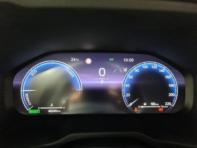 Toyota RAV4 2.5 Hybrid AWD Dynamic | 1600kg trekgewicht | Stoelverwarming | Apple CarPlay/Android auto | Draadloos telefoonlader