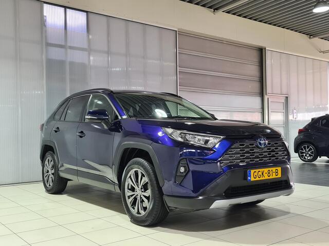 Toyota RAV4 2.5 Hybrid AWD Dynamic | 1600kg trekgewicht | Stoelverwarming | Apple CarPlay/Android auto | Draadloos telefoonlader