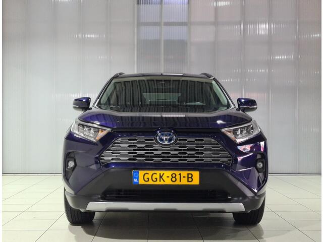Toyota RAV4 2.5 Hybrid AWD Dynamic | 1600kg trekgewicht | Stoelverwarming | Apple CarPlay/Android auto | Draadloos telefoonlader