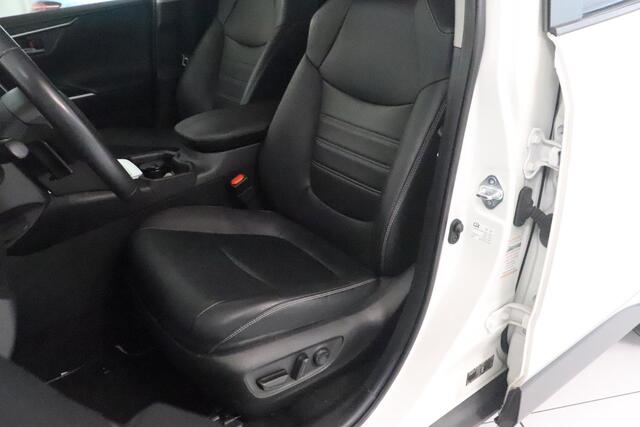 Toyota RAV4 2.5 Hybrid Business Plus Automaat | Navi | Leder | Clima | PDC + camera | LMV | Cruise | Bluetooth | JBL audio |