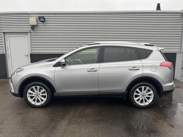 Toyota RAV4 2.5 Hybrid AWD Executive Business |Trekhaak, Apple Carplay en/of Android auto, Achteruitrijcamera, Navigatie, Stoelverwrming, Elektrische stoel + geheugen, Smart Key