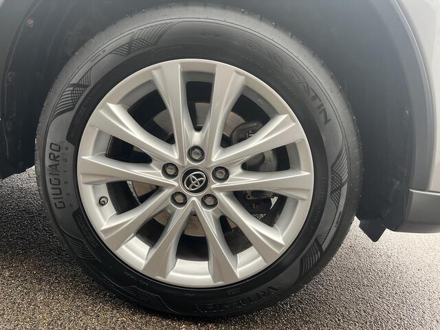 Toyota RAV4 2.5 Hybrid AWD Executive Business |Trekhaak, Apple Carplay en/of Android auto, Achteruitrijcamera, Navigatie, Stoelverwrming, Elektrische stoel + geheugen, Smart Key