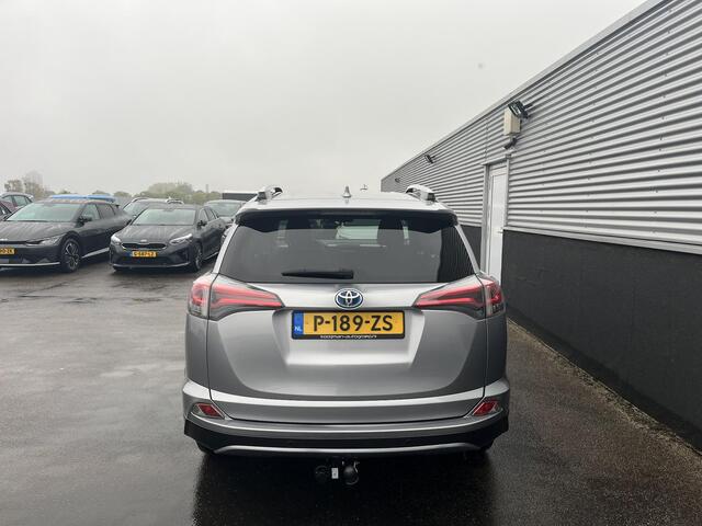 Toyota RAV4 2.5 Hybrid AWD Executive Business |Trekhaak, Apple Carplay en/of Android auto, Achteruitrijcamera, Navigatie, Stoelverwrming, Elektrische stoel + geheugen, Smart Key