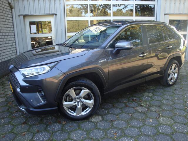 Toyota RAV4 2.5 Hybrid Executive / Panoramadak / Lederen bekleding