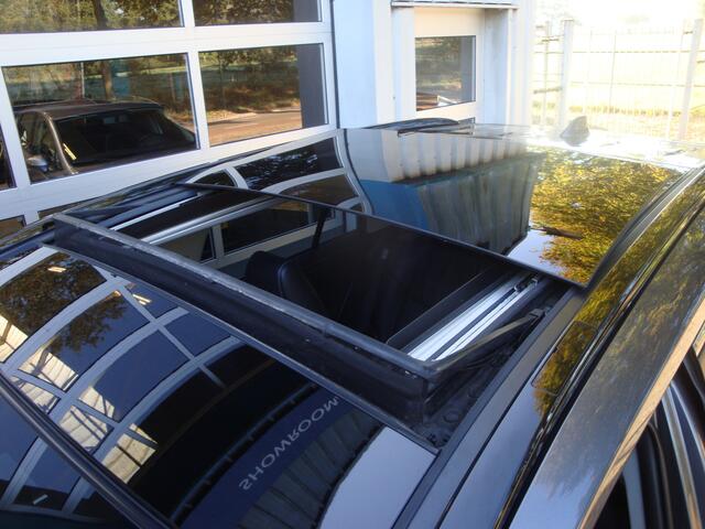 Toyota RAV4 2.5 Hybrid Executive / Panoramadak / Lederen bekleding
