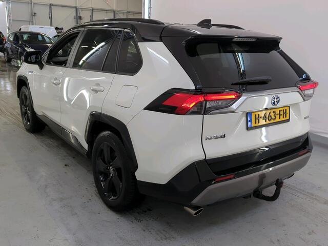 Toyota RAV4 2.5 Hybrid Bi-Tone Afneembare trekhaak | Navi | Achteruitrijcamera | Lichtmetalen velgen | BTW-auto | 1e eigenaar | NL-auto