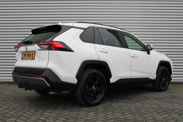 Toyota RAV4 2.0 VVT-iE Active | PDC | Adap. Cruise | Camera | 17" LM | Winterset |