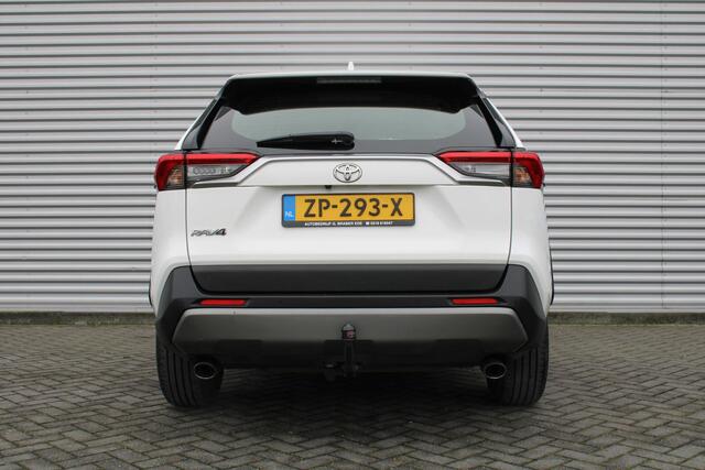Toyota RAV4 2.0 VVT-iE Active | PDC | Adap. Cruise | Camera | 17" LM | Winterset |