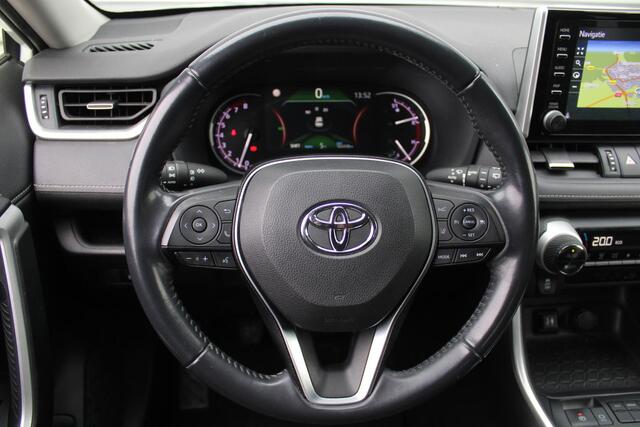 Toyota RAV4 2.0 VVT-iE Active | PDC | Adap. Cruise | Camera | 17" LM | Winterset |