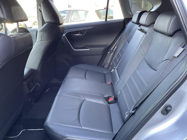 Toyota RAV4 2.5 Hybrid Executive **DODE HOEK DETECTIE/ LEDEREN BEKLEDING/ PARKEERSENSOREN**