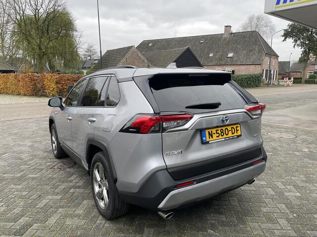 Toyota RAV4 2.5 Hybrid Business