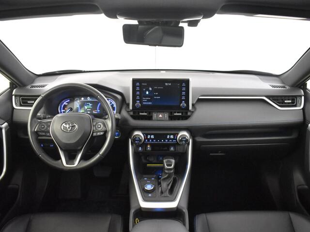 Toyota RAV4 2.5 Hybrid AWD Bi-Tone Panoramadak | PDC V+A | Stoelverwarming |