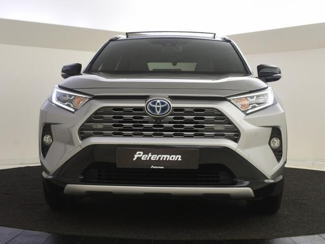 Toyota RAV4 2.5 Hybrid AWD Bi-Tone Panoramadak | PDC V+A | Stoelverwarming |