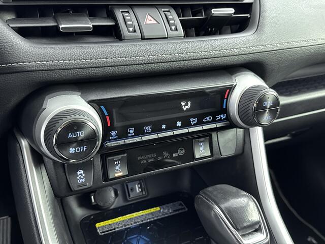Toyota RAV4 2.5 Hybrid Dynamic Limited | Navigatie | Leder | LM velgen | Stoelverwarming |