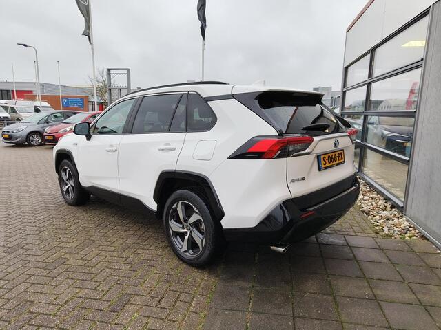 Toyota RAV4 2.5 Plug-in Hybrid AWD Style Limited | Trekhaak | HUD | JBL | Stoel & stuurverwarming | 360 Camera