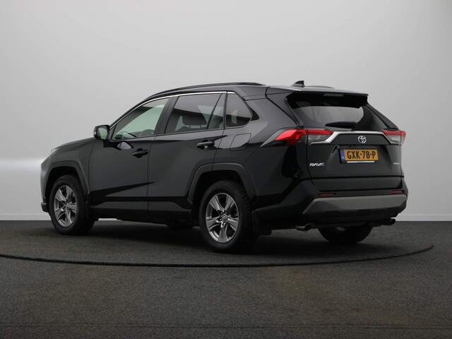 Toyota RAV4 2.5 Hybrid AWD Dynamic | 1650kg Trekvermogen | Stoel en Voorruit verwarming | Achteruitrijcamera | All-Season Banden |