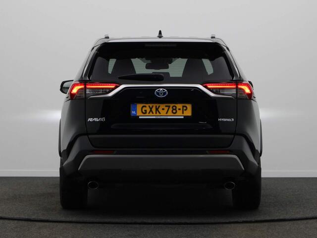 Toyota RAV4 2.5 Hybrid AWD Dynamic | 1650kg Trekvermogen | Stoel en Voorruit verwarming | Achteruitrijcamera | All-Season Banden |